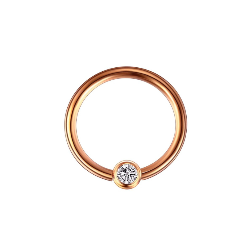 Oorpiercing, Daith ring in titanium met zirkonia, discrete verfijning.