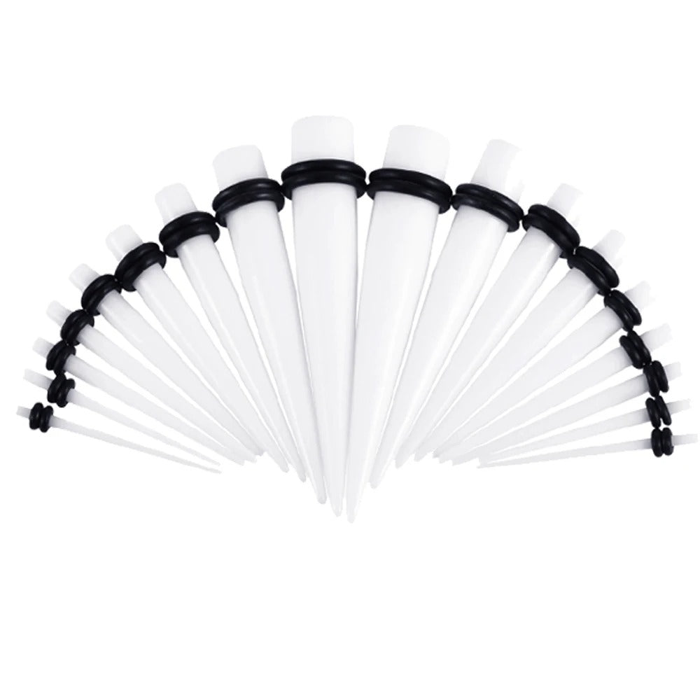 Eenvoudige acryl oortaper, perfect voor een discrete stijl