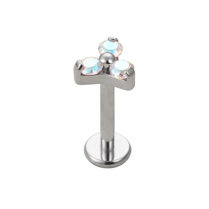 Oorsieraad in titanium, driehoek met zirkonia's voor een verfijnde stijl.