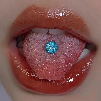 Tongpiercing met zirkonia's, perfecte fusie tussen luxe en alledaags