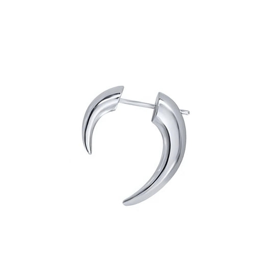Stijlvolle Tribale Oorpiercing voor een Avontuurlijke Look