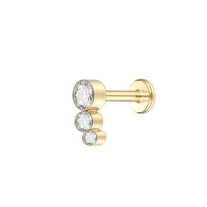 Oorbel stud met zirkonia's in oplopende grootte, trendy en schitterend accessoire